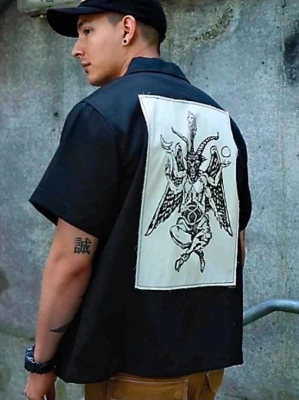 NWOT Welcome Bapholit black short sleeve work shirt